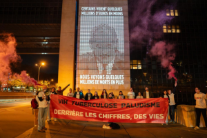 Action spectaculaire devant le ministère des finances