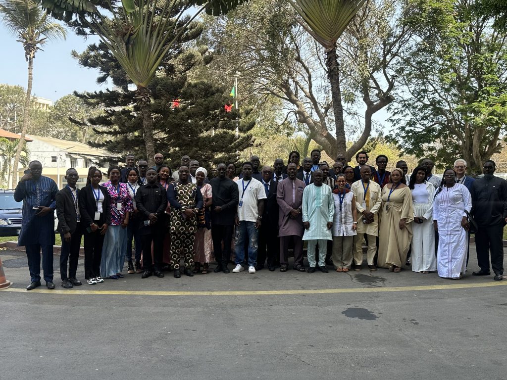 Photo de groupe de la réunion